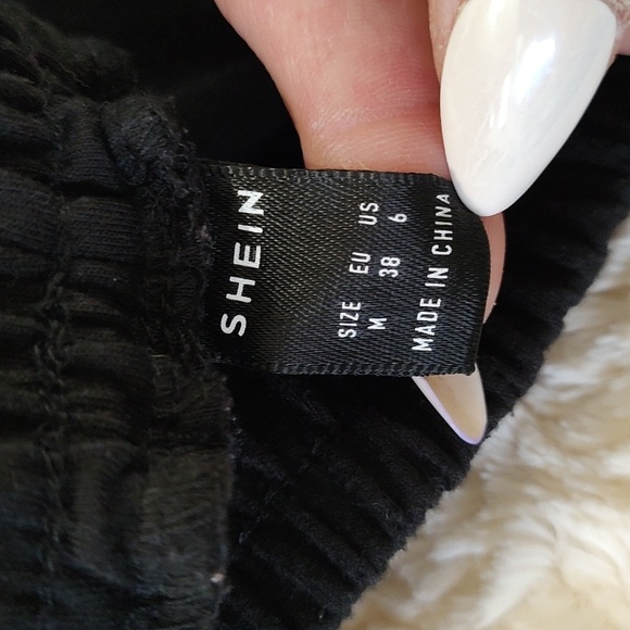 Shorts - Picture 7 of 7